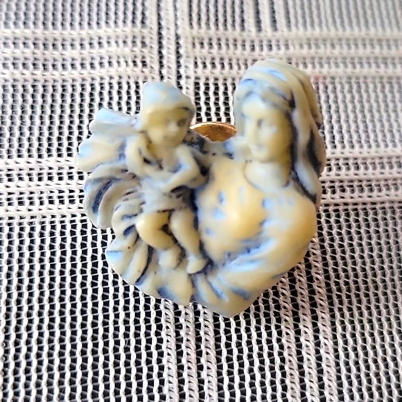Blue Mother and Child Religious Lapel Pin - Picture 2 of 3